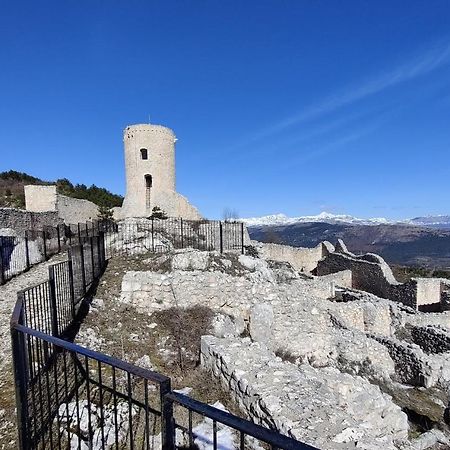 Вілла Sognando Bominaco - Dimora Il Milord Екстер'єр фото